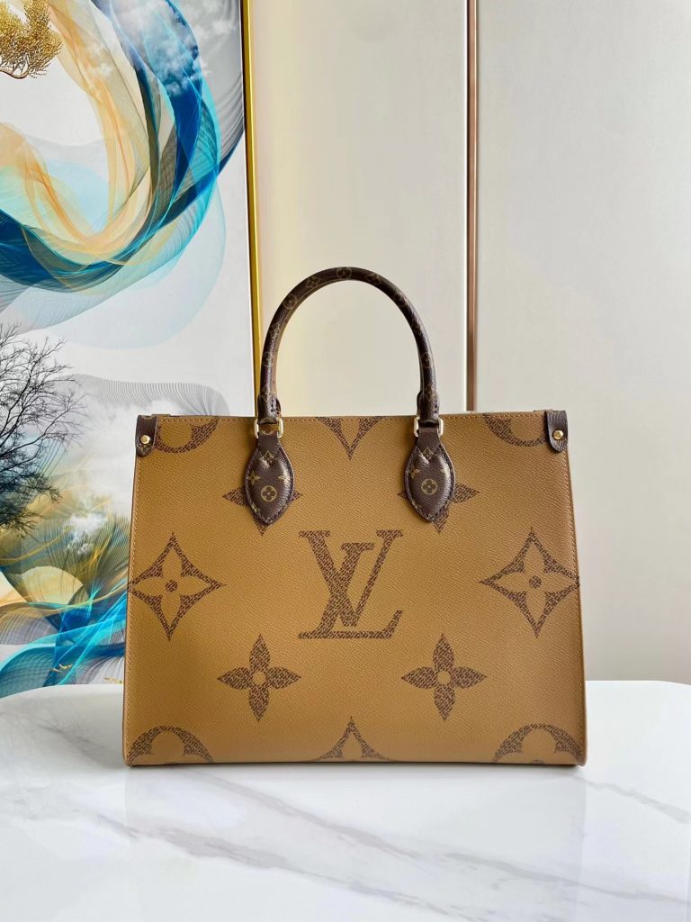 LV ONTHEGO SMALL SiZE