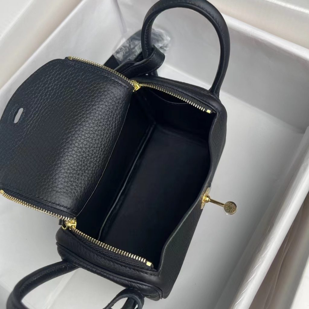 Hermès Mini Lindy Black Clemence Gold Hardware