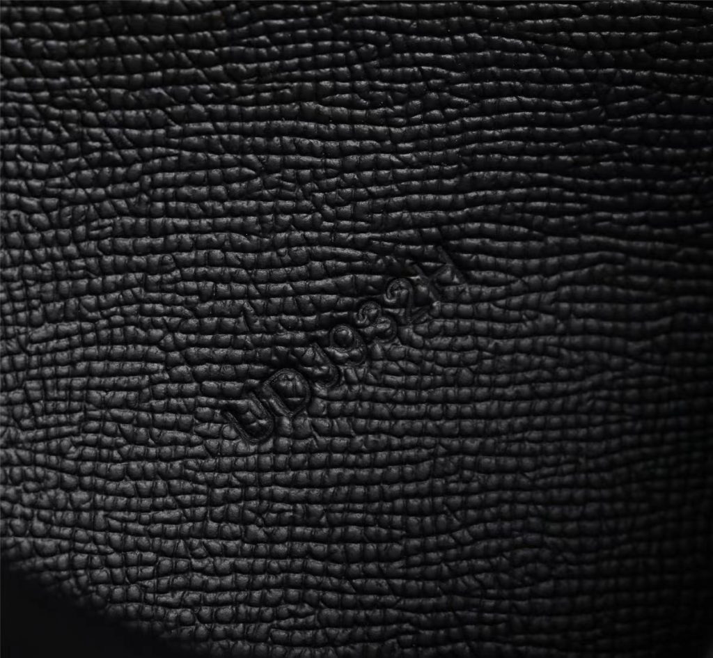 HERMES Plain Leather Logo Long Wallets