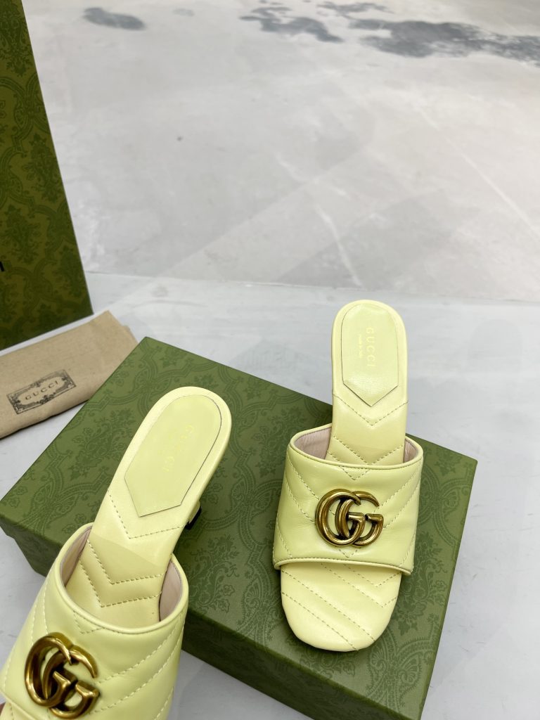 Gucci slippers yellow