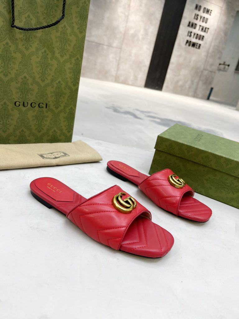 Gucci flat slippers red