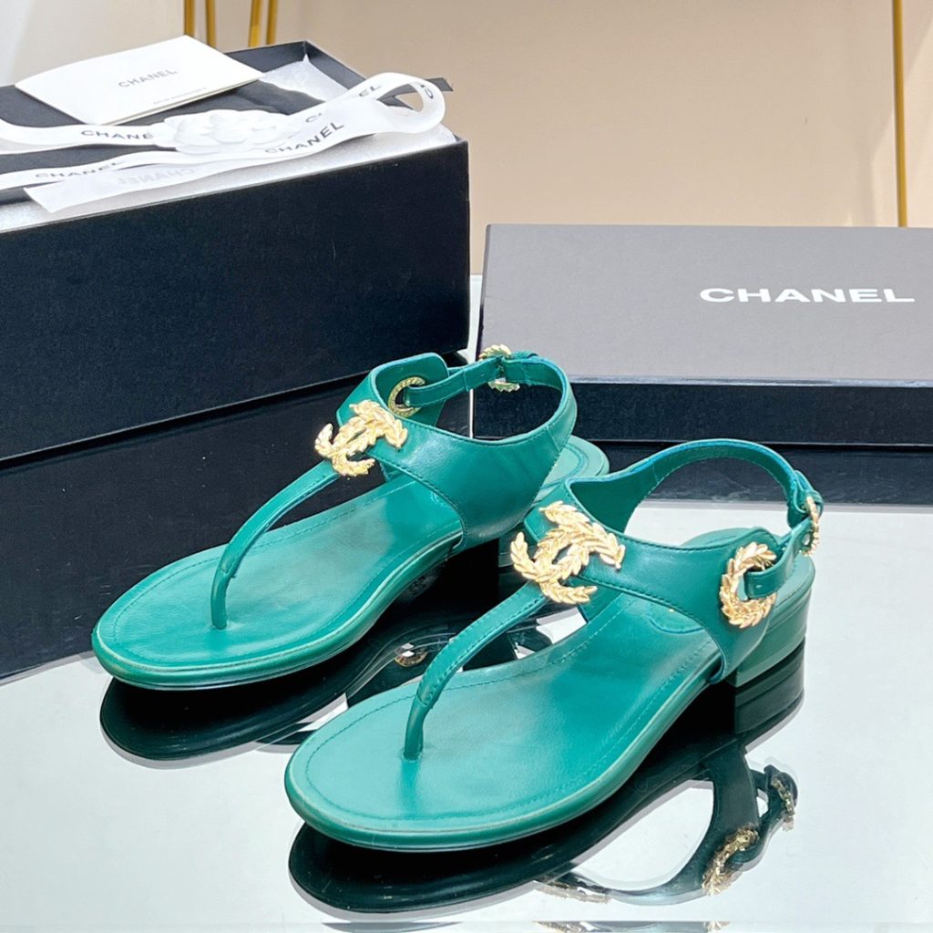 CHANEL Interlocking CC logo leather T-strap sandals