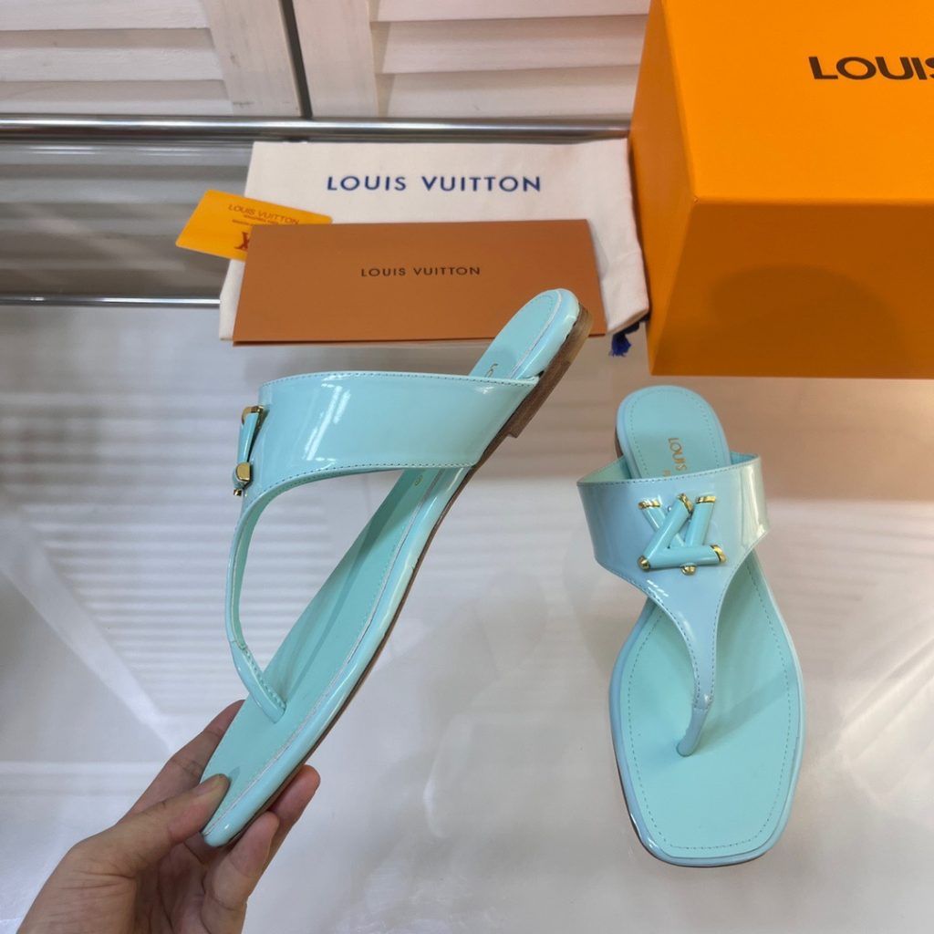 LOUIS VUITTON Women's Sandals