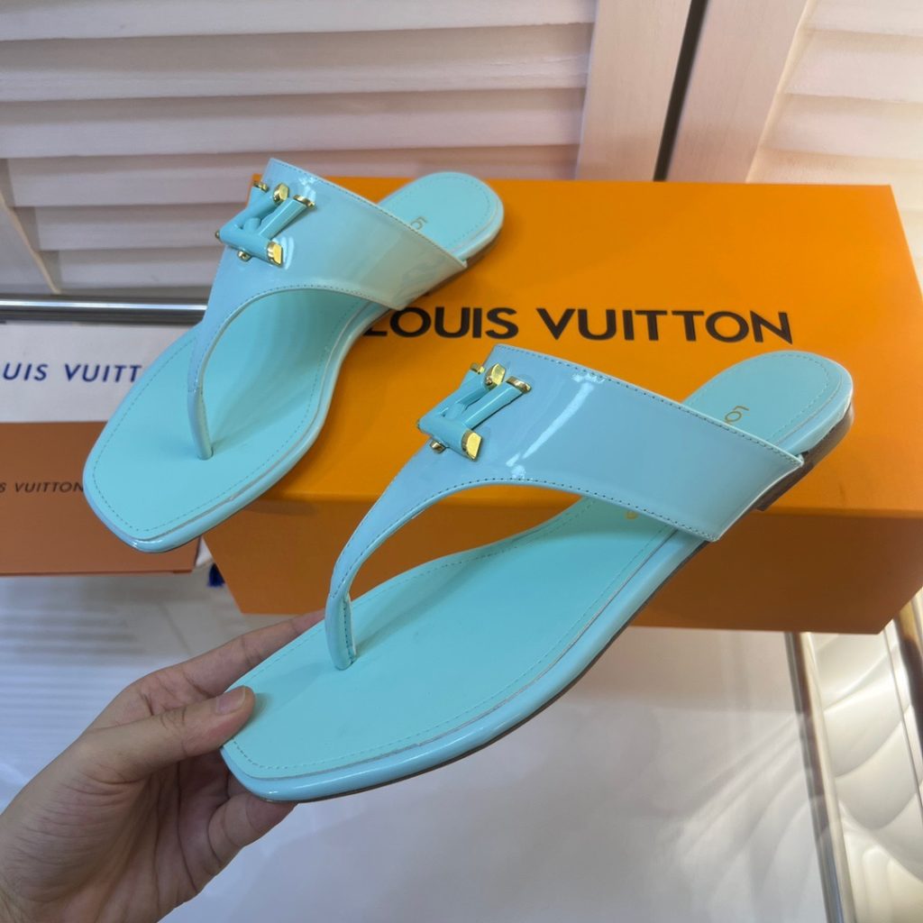 LOUIS VUITTON Women's Sandals