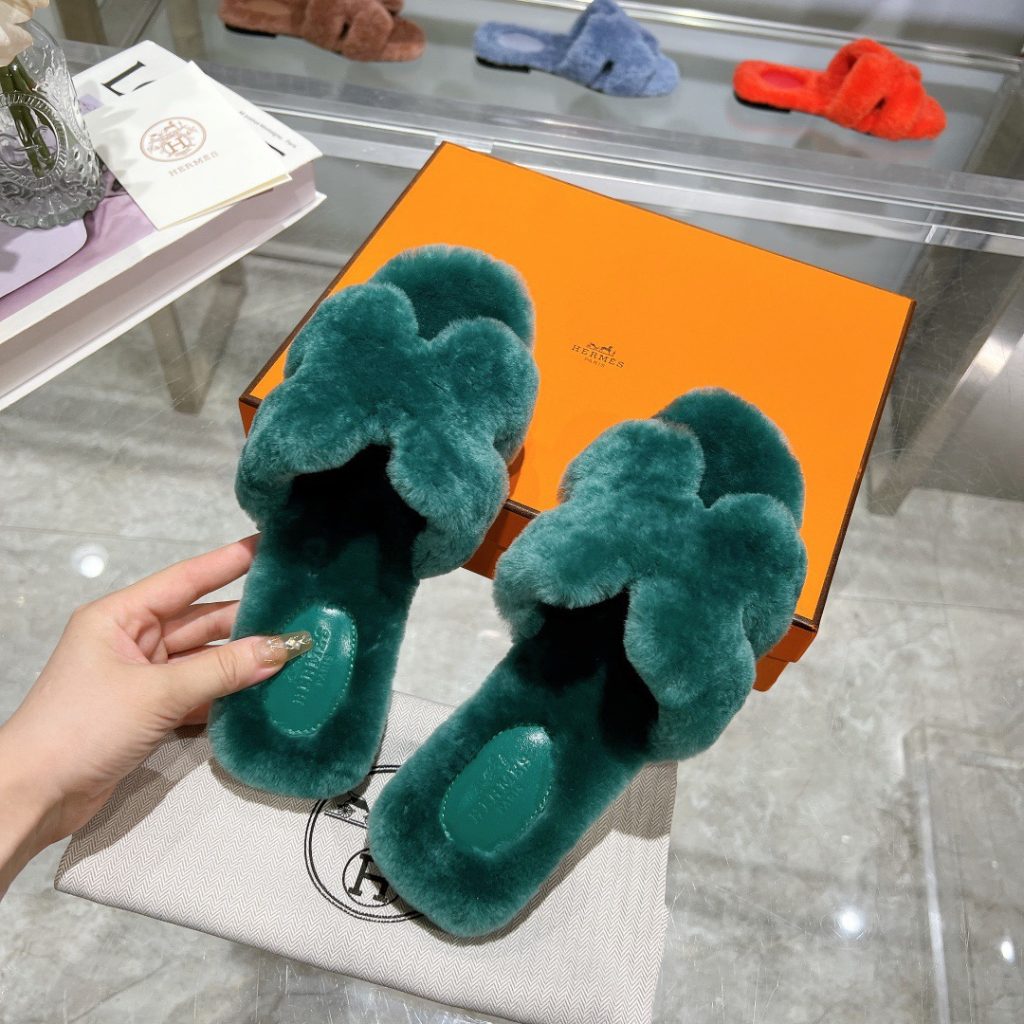 HERMES Oran sheepskin fur one H-shaped hollow fashion sandals for women