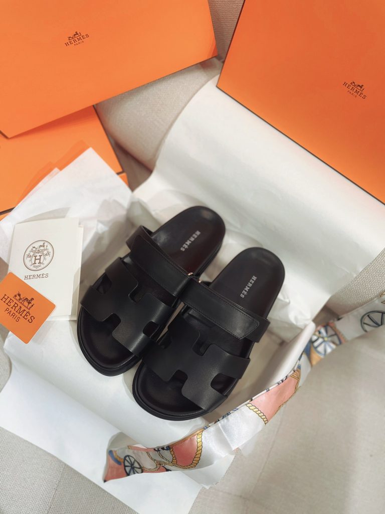 HERMES Chypre calfskin leather open toe set foot fashion sandals men and women with the same model