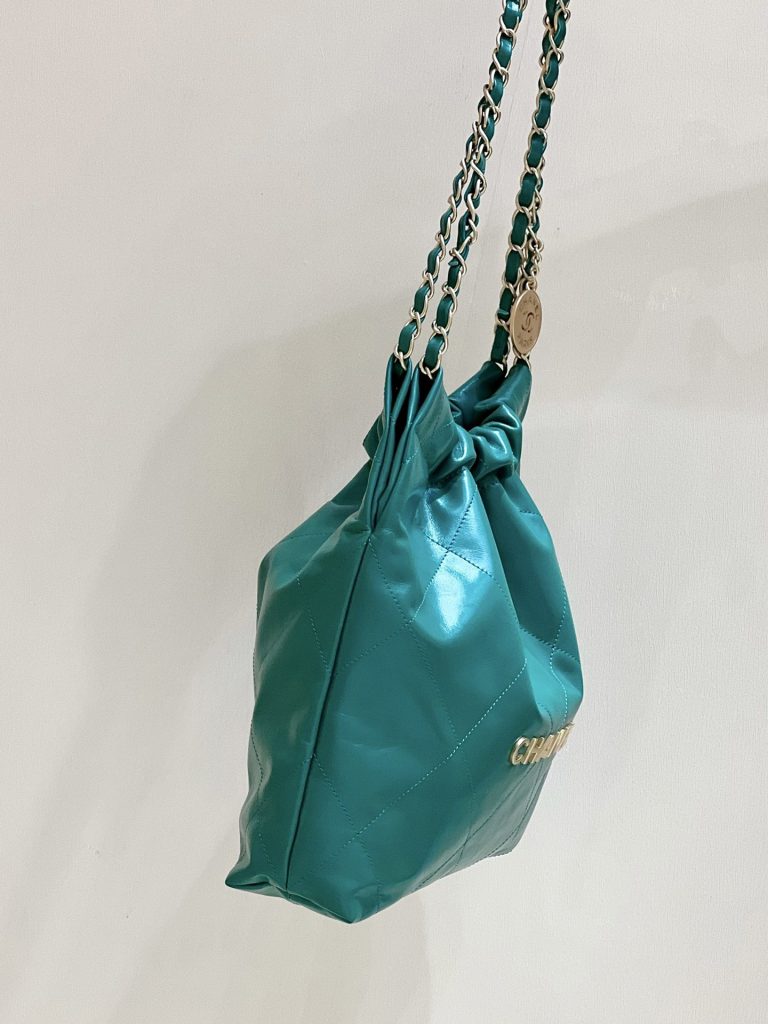 CHANEL Chanel 23P spring 22bag letter logo drawstring closure calfskin bucket bag crossbody shoulder bag medium size women's dark green