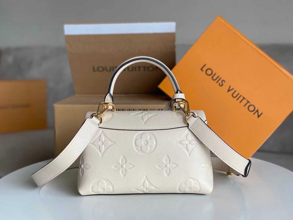 LOUIS VUITTON Madeleine BB Series Brand Logo Embossed Removable Adjustable Shoulder Strap Grain Leather Crossbody Bag Mini Women's