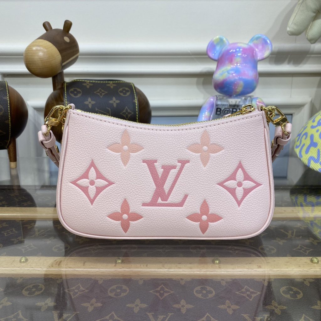 LOUIS VUITTON Easy Pouch Summer Exclusive Old Flower Embossed Cow Leather Metal Chain One Shoulder Handbag Regular Women's Gradient Cherry Blossom Pink