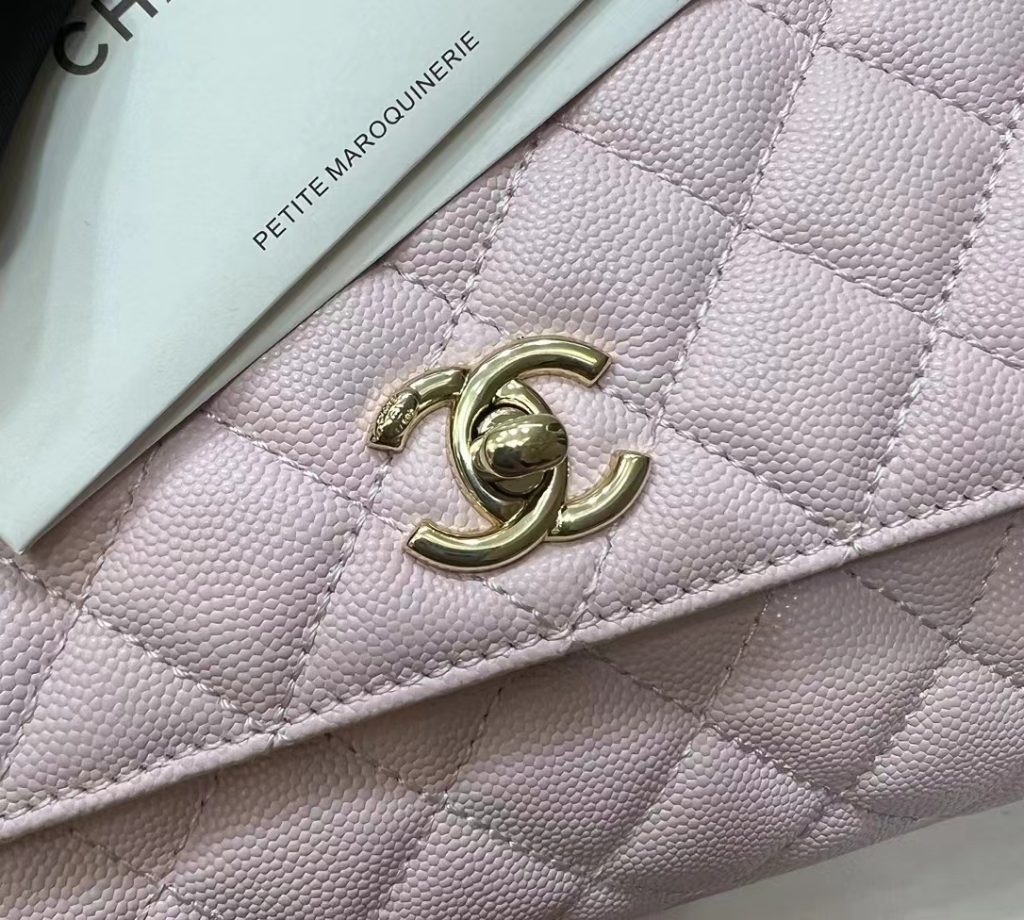 CHANEL Chanel CocO handle gold buckle handle chain embossed calfskin mouth flap bag shoulder handbag small size female models light purple