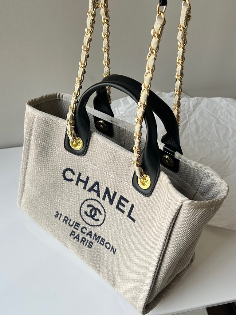 CHANEL Chanel 22SS spring and summer series letter print chain canvas spell leather tote bag Tote bag shopping bag shoulder handbag women