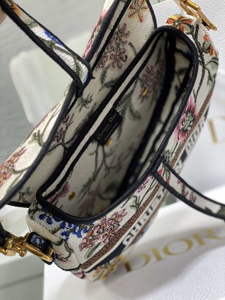 Dior Saddle White Jardin Magique Embroidery Bag