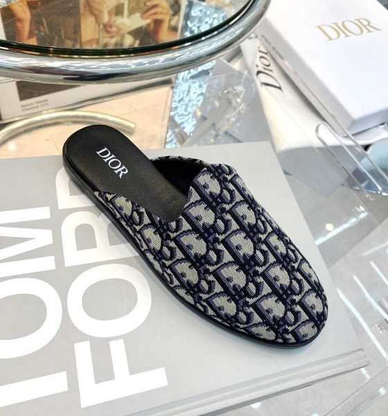 Dior monogram flat