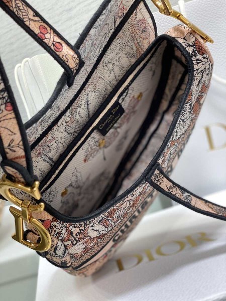 Dior Saddle Jardin Magique Embroidery Bag