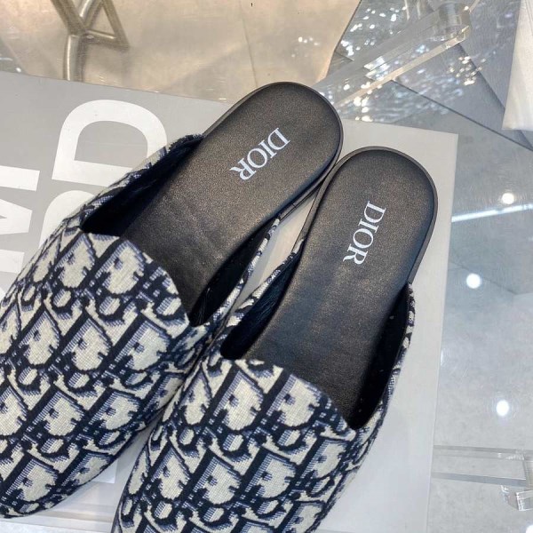 Dior monogram flat