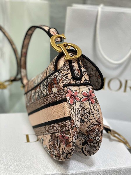 Dior Saddle Jardin Magique Embroidery Bag