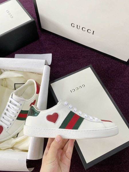 Gucci heart shoes